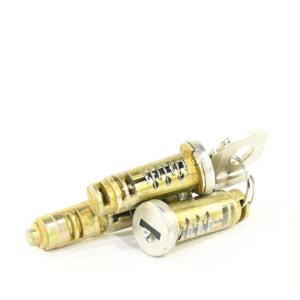 Личинка ВАЗ-2110-15 замка CAH-D к-т